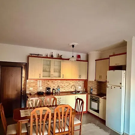 Ilirian Appartamento *